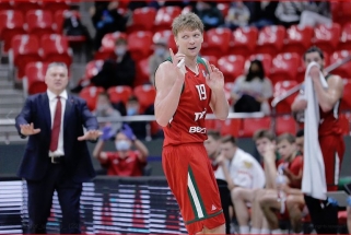 Kuzminskas atvedė "Loko" į ketvirtfinalio pergalę prieš "Chimki"